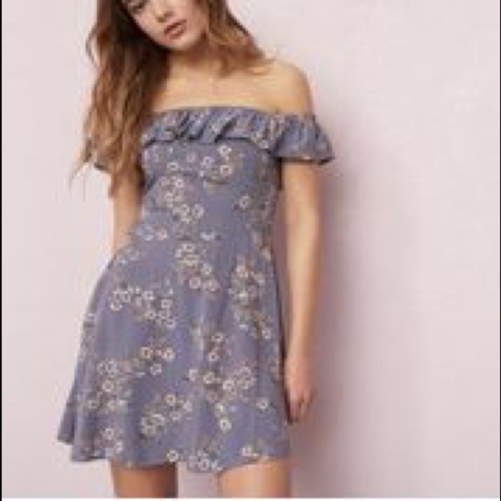 Off the shoulder floral ruffle dress